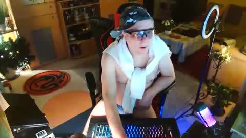 google5001 online show from April 1, 2:23 am