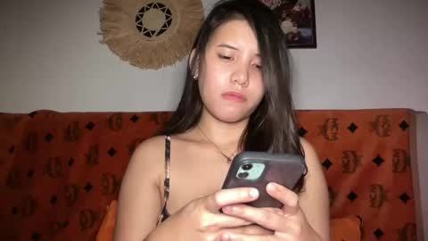 Lyn online show from March 27, 10:49 am