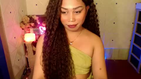 Snapshot of gorgeous_rica chatting on March 4, 10:38 pm Rica online show from March 4, 10:38 pm