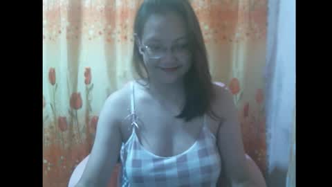 Snapshot of gorgeousmama chatting on September 17, 9:24 am gorgeousmama online show from September 17, 9:24 am
