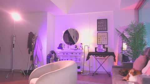 sophie  Special celebration a the beach 300k followers 3011 and 0112   online show from November 13, 8:33 pm