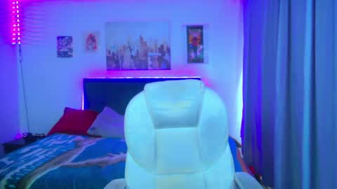 goth_minerva online show from June 5, 1:49 pm