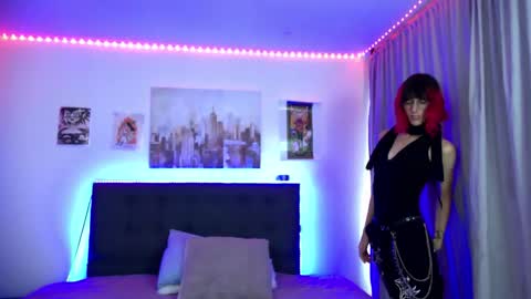 goth_minerva online show from January 10, 1:38 pm