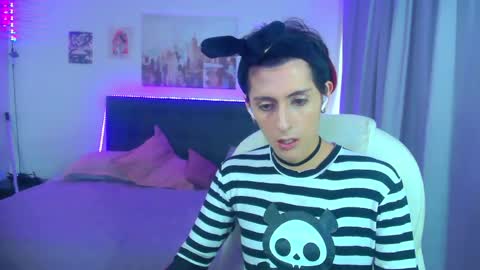 goth_minerva online show from April 21, 1:40 pm