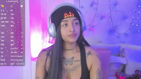 goth_tasha online show from October 21, 9:40 pm