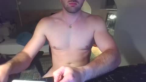goura2000 online show from May 5, 8:14 pm