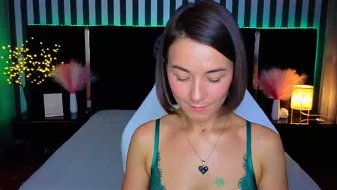 gracefulmichelle online show from June 15, 7:17 pm