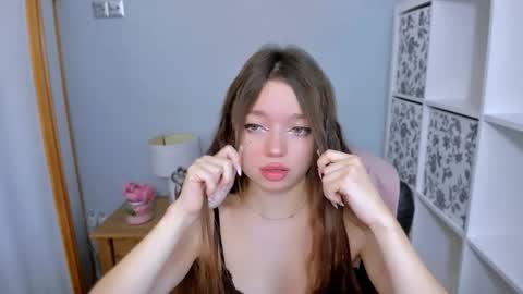 Snapshot of gracetop chatting on October 31, 7:42 am GraceTop online show from October 31, 7:42 am