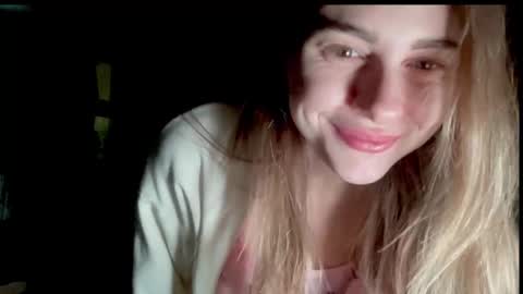 gracetorrezz online show from February 21, 4:51 am