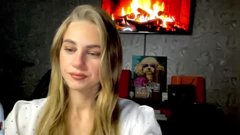 gracetorrezz online show from September 16, 7:39 pm