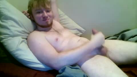 gravewalker22 online show from February 5, 3:43 am