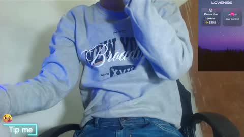 Gray online show from April 18, 8:09 pm