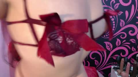 Isabella online show from February 14, 11:35 am