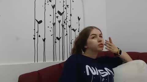 Snapshot of grecia_rouse chatting on September 18, 12:47 am  GRECIA  online show from September 18, 12:47 am