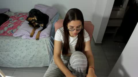 GreciaRuiz online show from April 3, 11:33 pm
