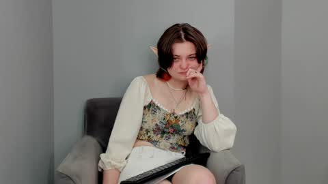 April online show from January 4, 3:50 am