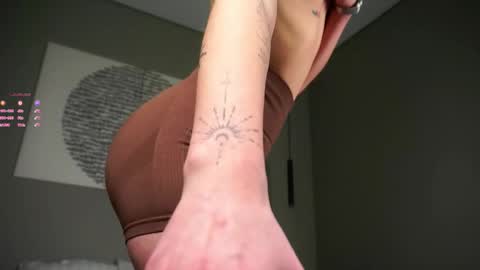 Kelly online show from January 9, 1:50 pm