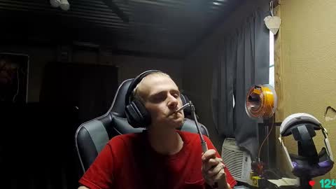 Greenlungs8195 online show from October 24, 1:56 pm