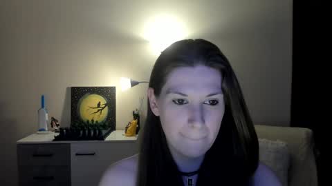 Snapshot of gretamiln chatting on October 19, 7:18 pm Greta online show from October 19, 7:18 pm