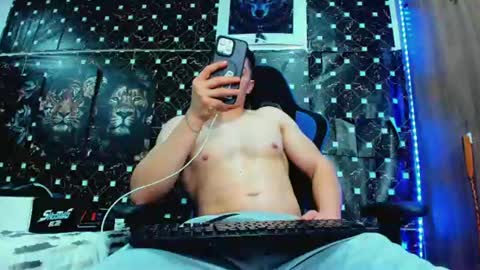 griego01 online show from June 25, 5:12 am