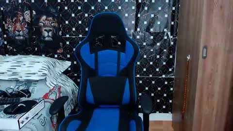 griego01 online show from March 1, 12:37 am