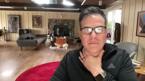 groovycouvie online show from February 8, 9:04 pm