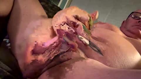 Snapshot of grpmunky69 chatting on October 26, 6:47 am grpmunky69 online show from October 26, 6:47 am