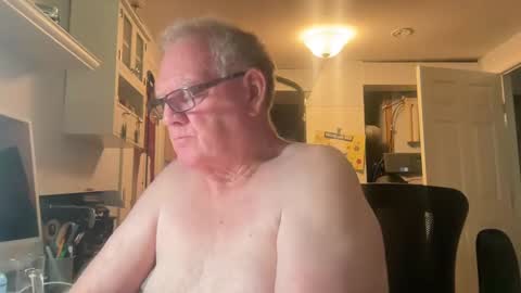 Snapshot of gspotlover1 chatting on September 16, 1:46 pm Horny Daddy online show from September 16, 1:46 pm