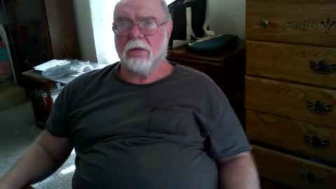 Gary online show from April 4, 2:46 pm