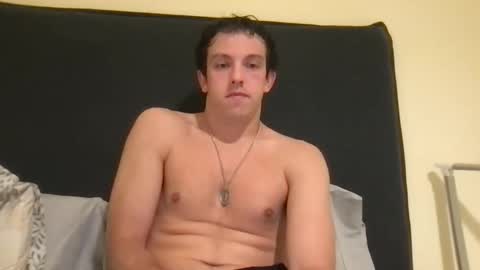 guapogringo03 online show from October 19, 12:48 am