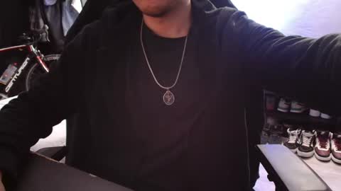 Guayaco  online show from February 23, 12:48 pm