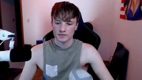 gucciboi4 online show from February 8, 3:52 am