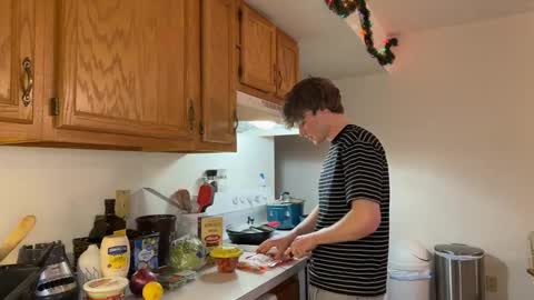 gucciboi4 online show from January 10, 6:46 pm