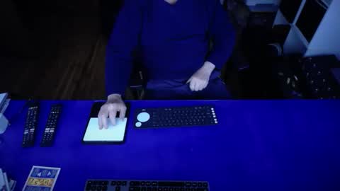 guesswhatigot2 online show from September 16, 7:44 am