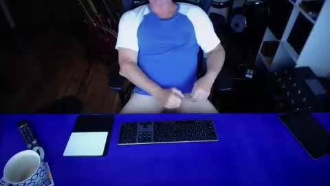 guesswhatigot2 online show from February 26, 11:54 am