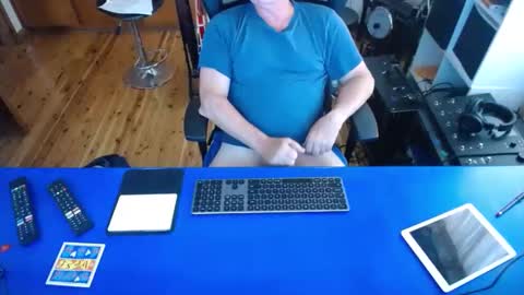 guesswhatigot2 online show from January 29, 6:12 am