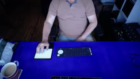 guesswhatigot2 online show from October 6, 8:10 am