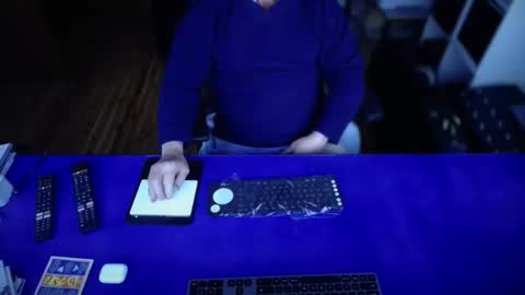 guesswhatigot2 online show from September 13, 12:07 pm