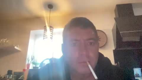 guil0 online show from October 18, 10:30 am