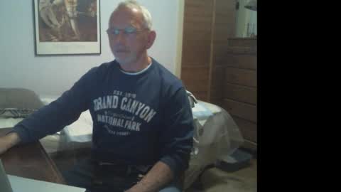 Roy online show from December 20, 1:12 am