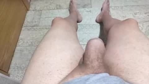 gusiion_ online show from August 7, 2:48 pm