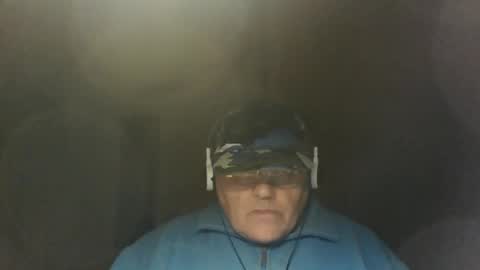 guyboy73 online show from September 28, 4:10 am