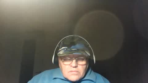 guyboy73 online show from October 19, 1:43 am