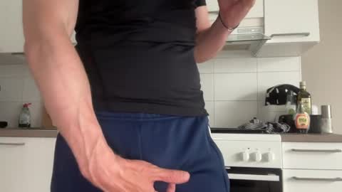 NaughtyFitHusband online show from May 29, 1:09 pm