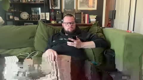 guywyo online show from May 15, 1:03 am
