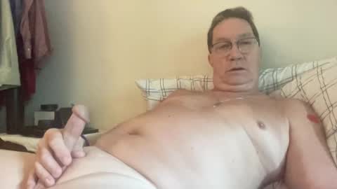 gwashere4u online show from October 15, 2:18 pm