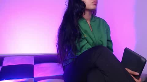 gwenhazel online show from November 25, 11:31 am