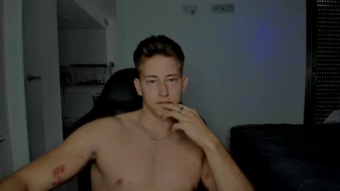 Oliver online show from April 14, 4:21 pm