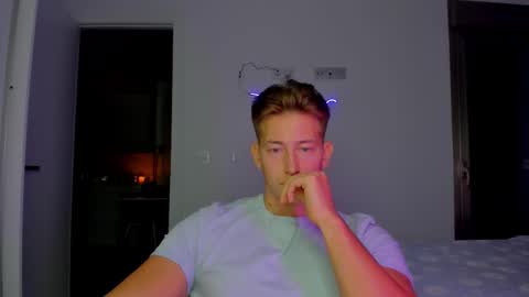 Oliver online show from January 6, 11:20 pm