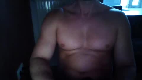 Snapshot of gymxxx_ chatting on February 1, 4:00 pm gymxxx_ online show from February 1, 4:00 pm